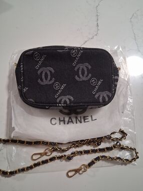 Black & Gray Logo Make Up Cosmetic Pouch with Detachable Chain Strap